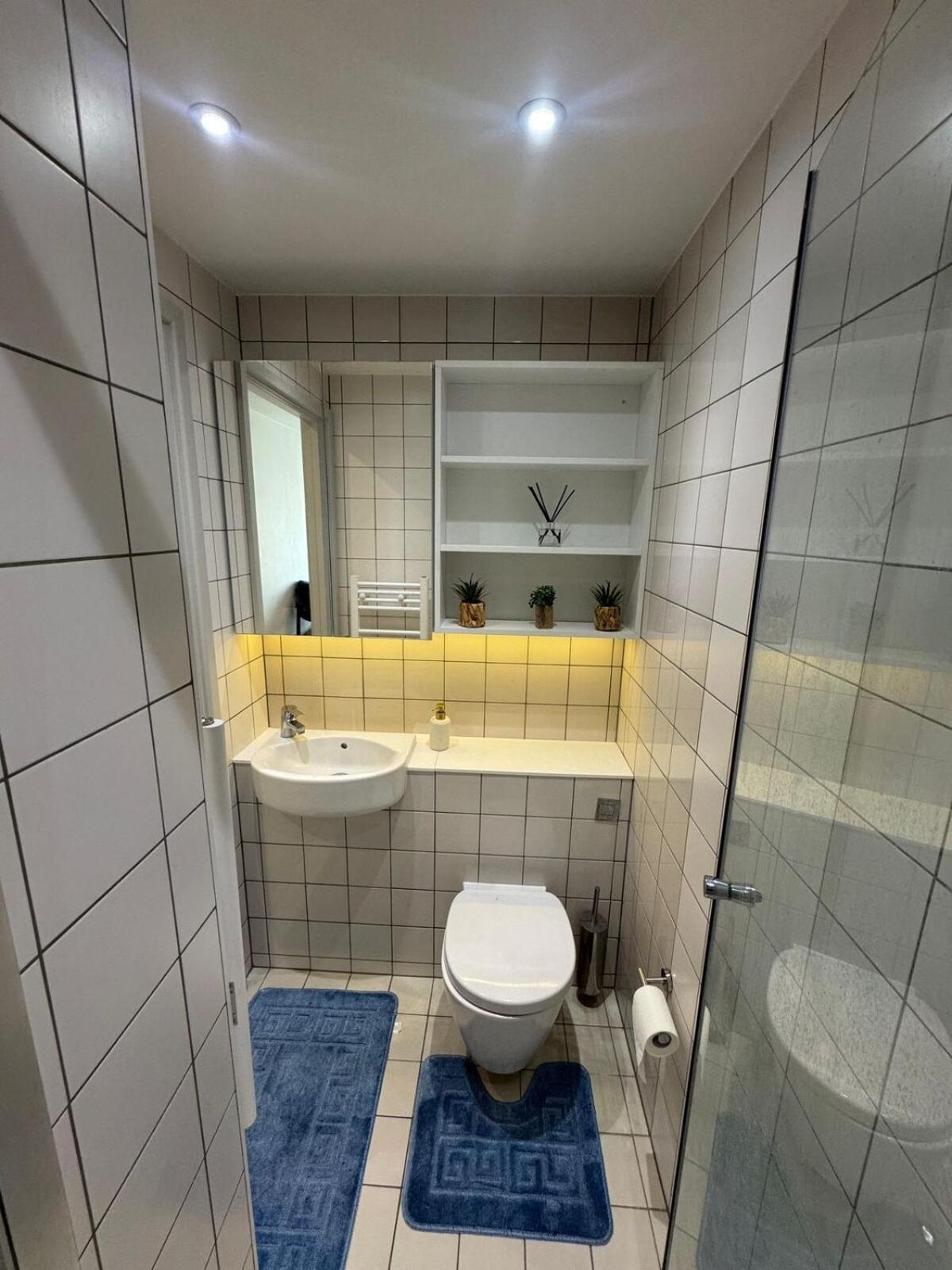 Studio In Harrow -R Экстерьер фото