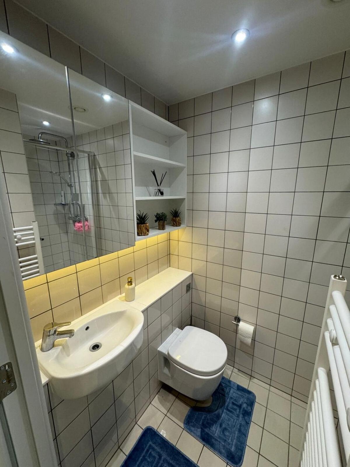 Studio In Harrow -R Экстерьер фото